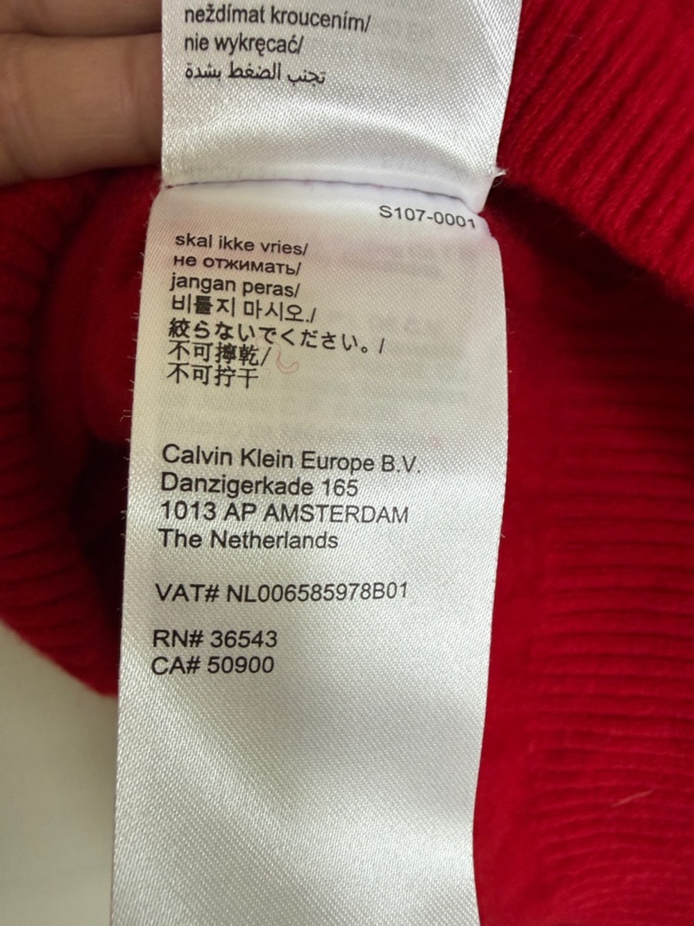 100% Wool Calvin Klein Bright Red Crewneck Sweater 100%Wool/Lana. - Picture 8 of 10